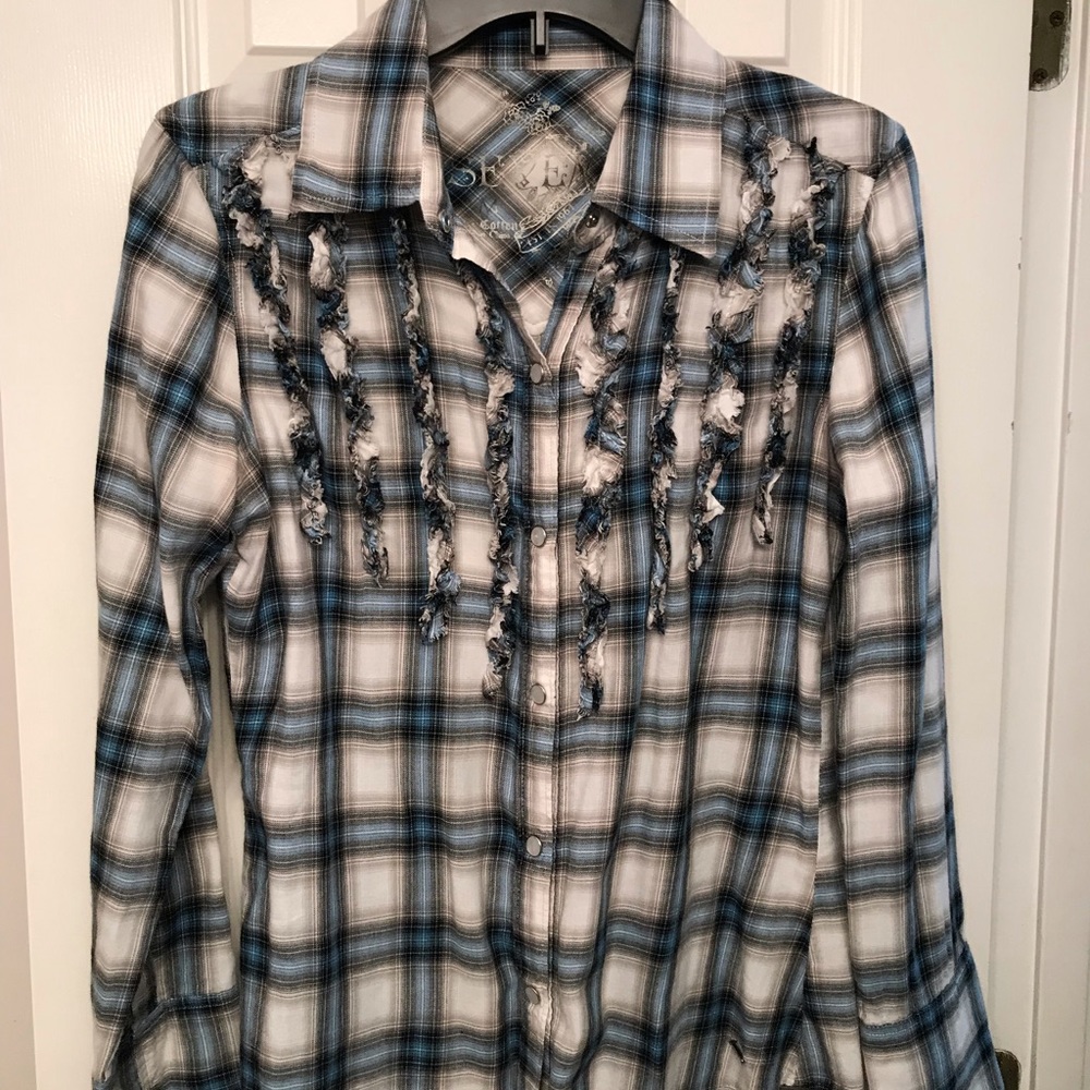 3 for $30 Long sleeve plaid top with ruffles